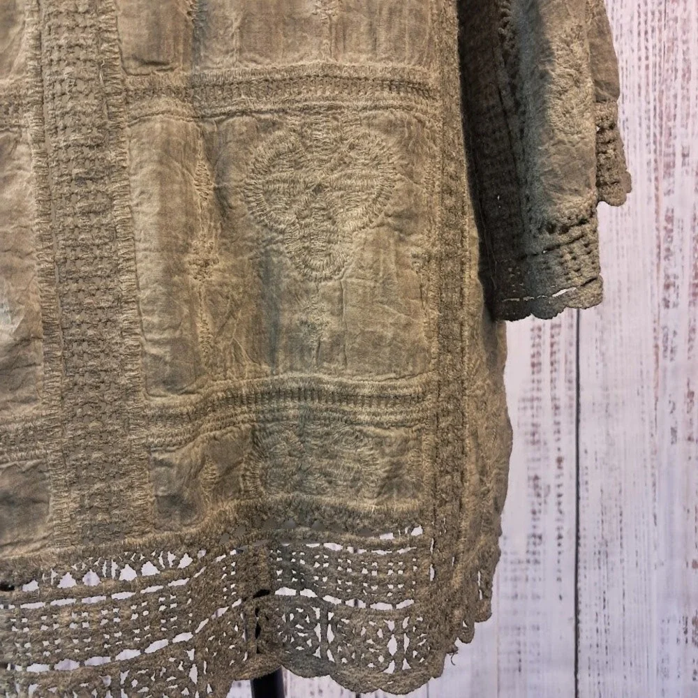 DEMOCRACY S Sage Green Mineral Wash Embroidered Smock‎ Top Boho Hippie Funky